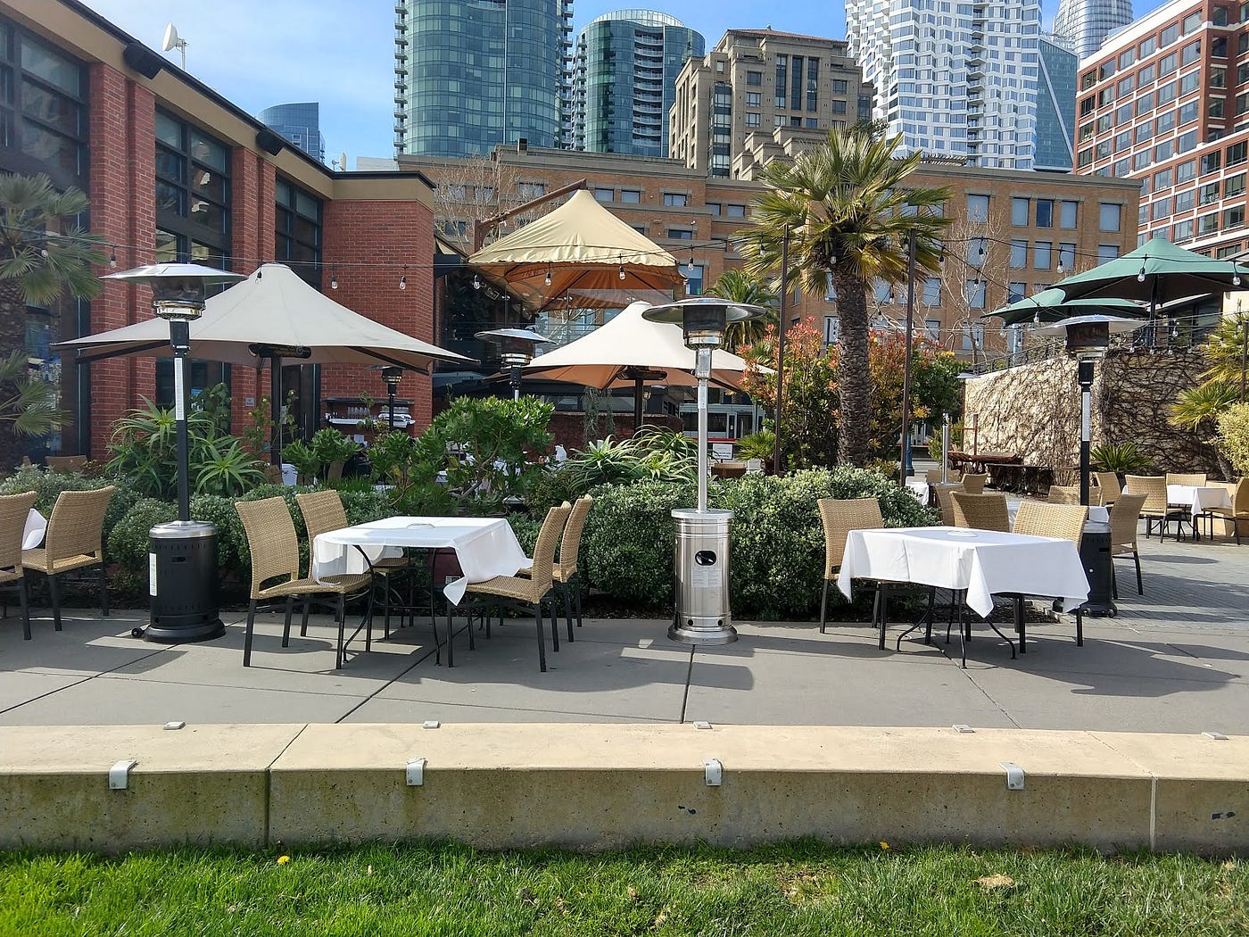 An outdoor dining patio in downtown San Francisco.