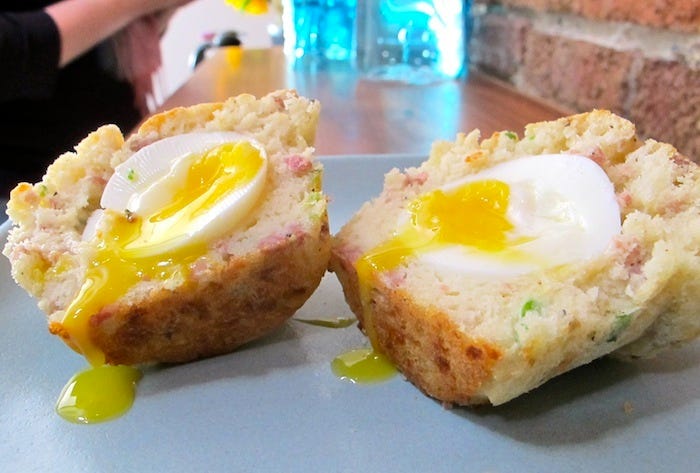 Craftsman_and_wolves_3