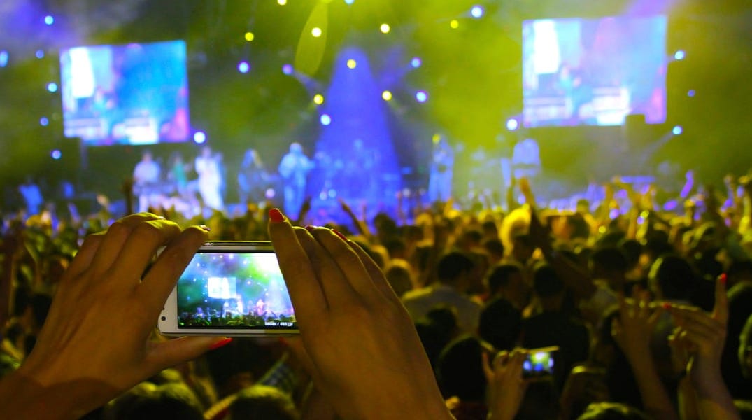 Meerkat is Going to Increase the A**hole Factor at Your Favorite Concerts — The Bold Italic — San Francisco