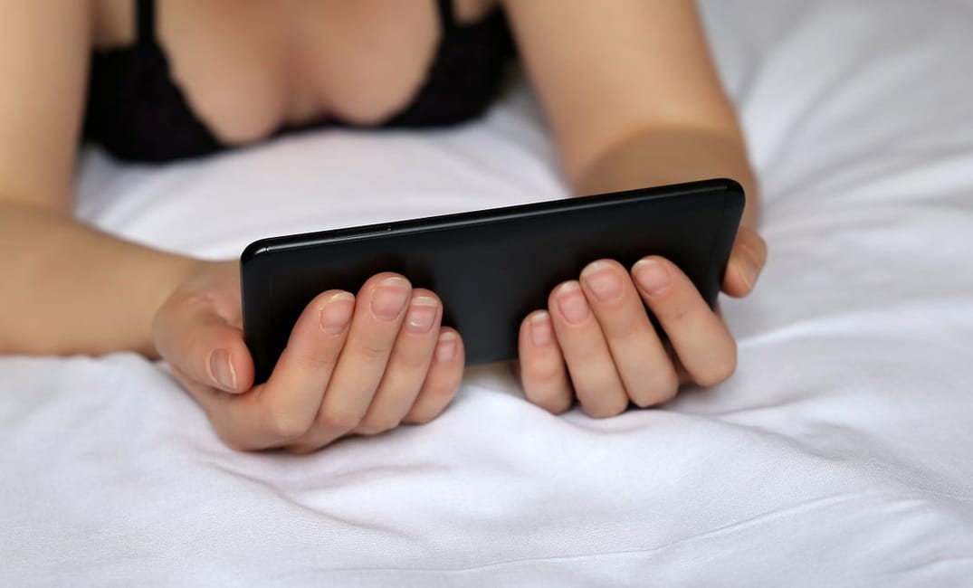 SF Sex Workers Turn to OnlyFans, Premium Porn Sites to Make Rent