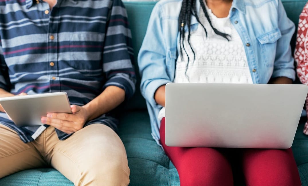 I Used LinkedIn as a Dating Site, and It Worked Better Than Real Dating Sites