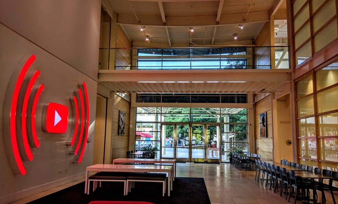 The Best of Humor Writing 2016