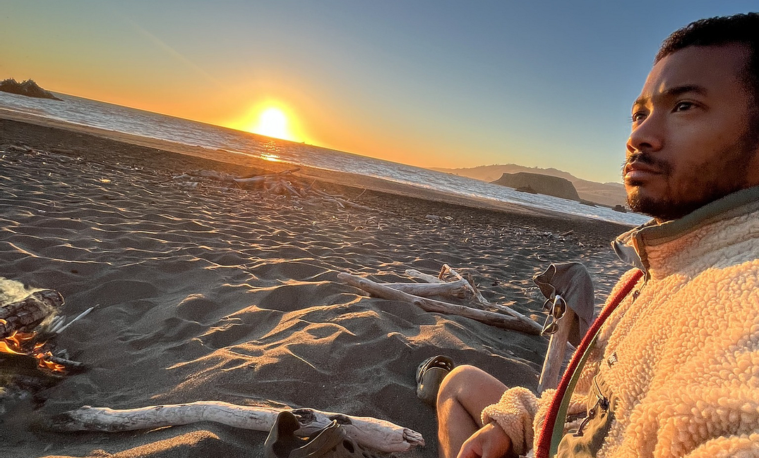 Toro y Moi’s Ocean Beach cleanup keeps Outer Sunset tidy with jams