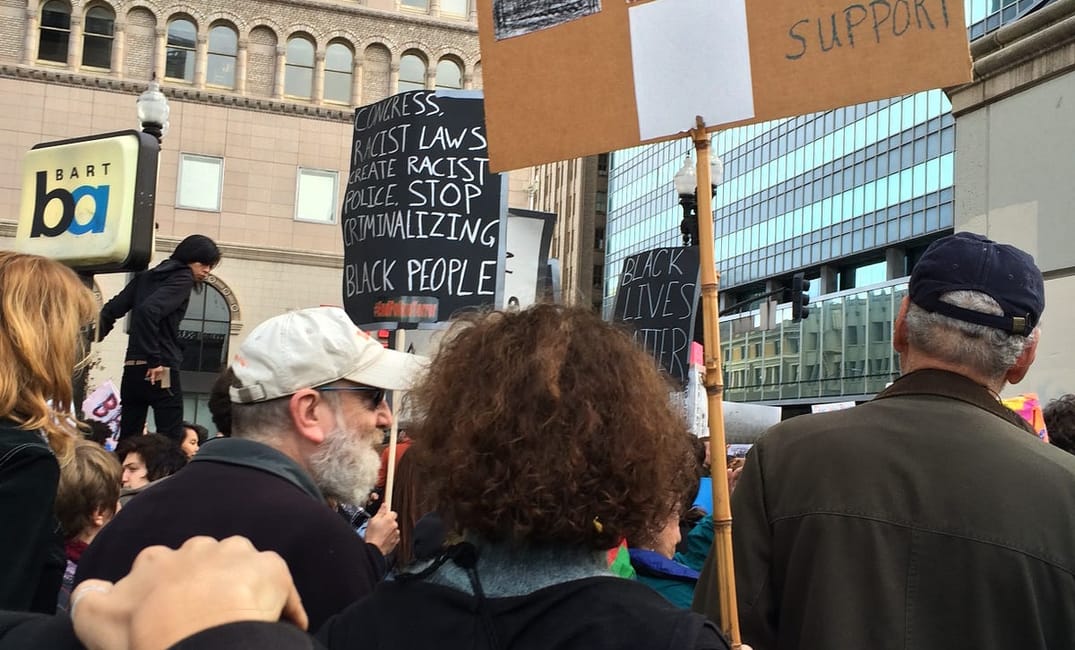 Nine Ways White People Can Support #BlackLivesMatter