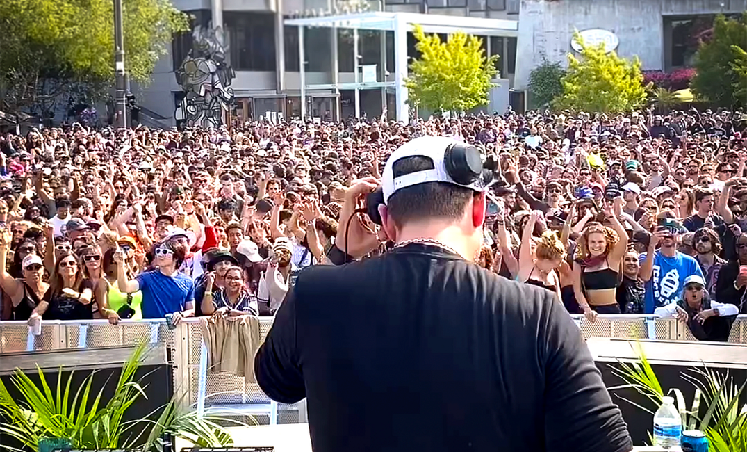 San Francisco is dead? Tell that to this massive daytime rave