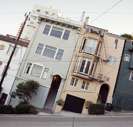 Image of: Tilted SF: Flat Streets, Tipsy Houses