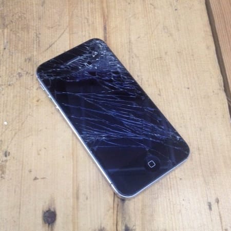 Image of: The Worst Reponses to a Cracked iPhone Screen — The Bold Italic — San Francisco