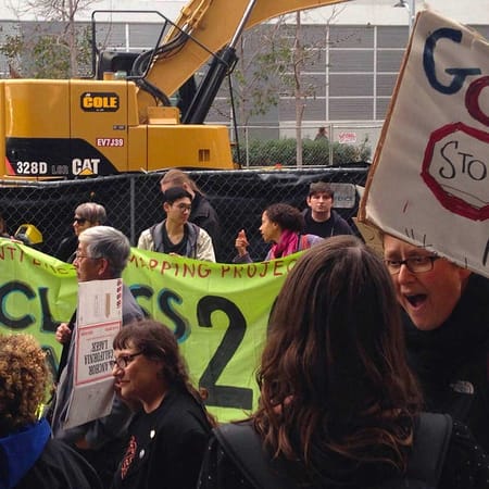 Image of: Ask These People if the Anti-Tech Movement is Over