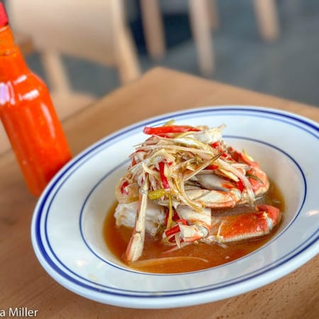 Image of: Idyllic new Marina neighborhood oyster bar: Popi’s Oysterette