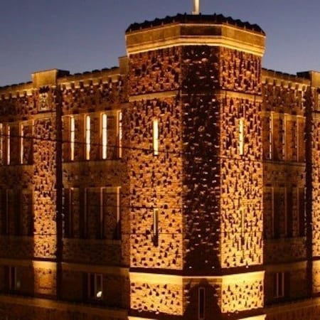 Image of: Giant Game of Thrones Bash in SF Castle with Free Beer