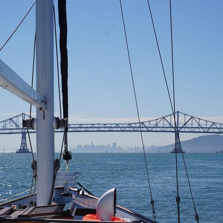 Image of: What It’s Like Living on a Sailboat in the San Francisco Bay