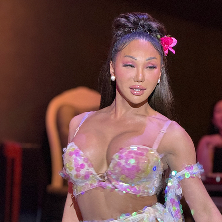 Image of: Transgender showgirls pop up in the Marina