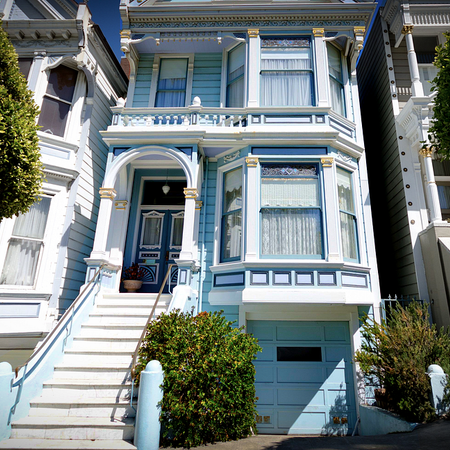 Image of: Go tour this Painted Lady after Sunday mimosas