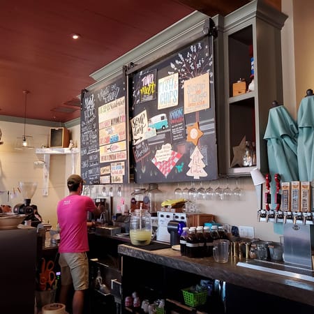 Image of: This East Bay Restaurant Has Big Grandma Energy