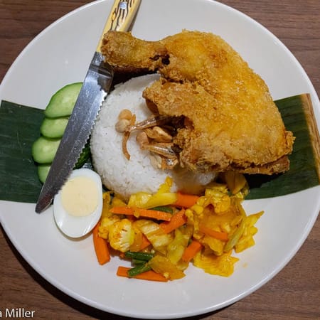 Image of: Malaysian Buzz in Sleepy Outer Noe: The new Damansara