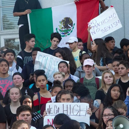 Image of: Berkeley High School Students Just Staged a Huge Walk-Out (Photos)