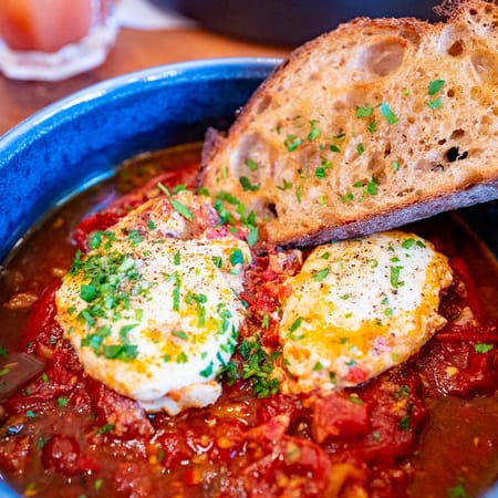 Image of: Bay Area Eatery Gives Farm-to-Table New Meaning