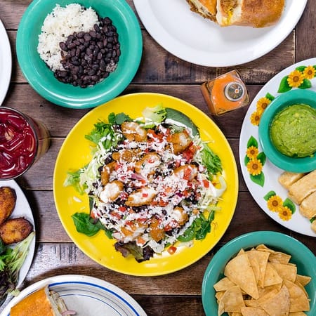 Image of: The Most Crave-Worthy Takeout in the East Bay: Cholita Linda