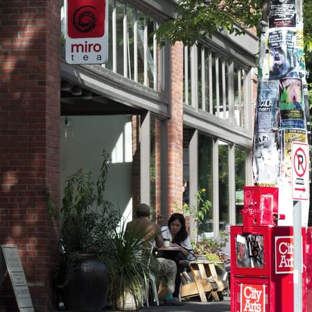 Image of: “Missed Connections” Actually Worked for Me — Kind Of (It’s Complicated)