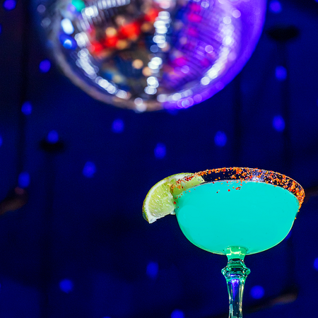 Image of: New ‘Blue Room’ mixes timeless cocktails with live music in Lower Nob Hill