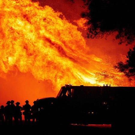 Image of: Trump Tweets About Other Things as California Burns