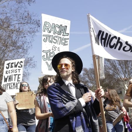 Image of: Weekly Roundup: California Takes on Trump’s Inner Circle