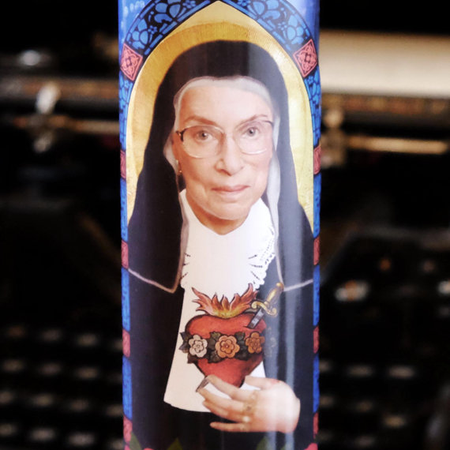 Image of: White-Elephant Gift Ideas for Liberals