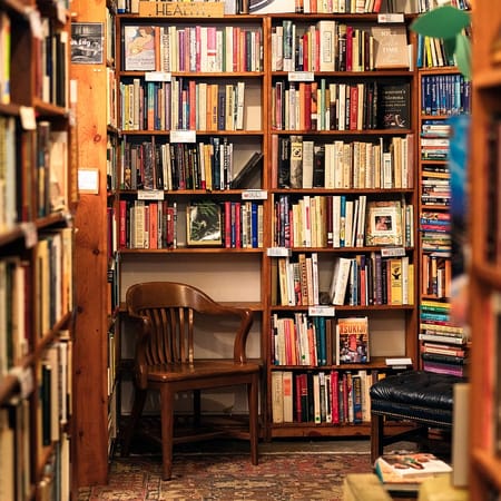 Image of: 5 SF Bookstores You Need to Visit