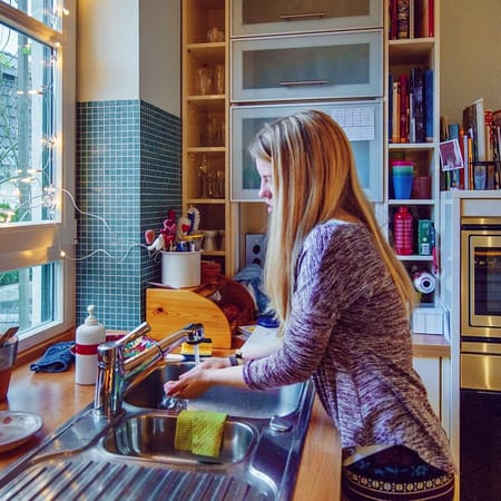 Image of: Social Distancing Is Impossible When You Can’t Afford to Live Alone