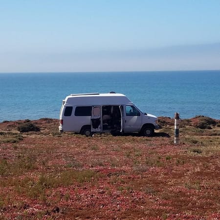 Image of: Van Dweller Makes Triumphant Return to Bay Area Hometown, Inspires Local Youth