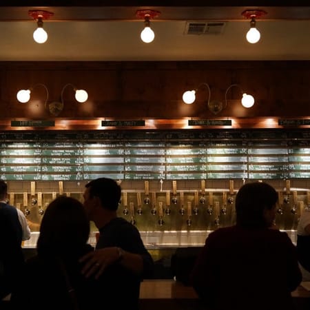 Image of: Five Speakeasy Bars in SF to Try This Winter