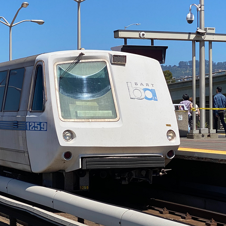Image of: Thousands bid adieu to legacy BART trains