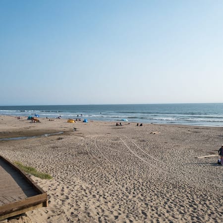 Image of: 4 Bay Area Beaches to Visit on National Beach Day