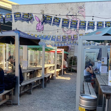 Image of: What San Fransisco Bars Have the Best Patios and Outdoor Seating?