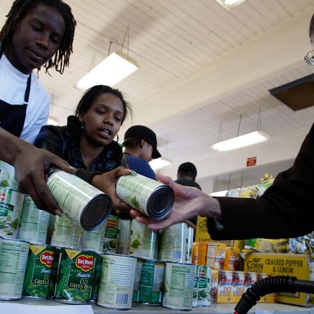 Image of: How Can I Give Back During Thanksgiving?