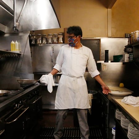 Image of: San Francisco Shuts Down Indoor Dining, Rolls Back Openings Due to Covid-19 Case Surge
