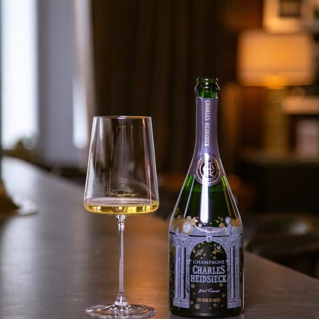 Image of: 15 Wines to Celebrate the Holidays: Vino to Suit Every Palate