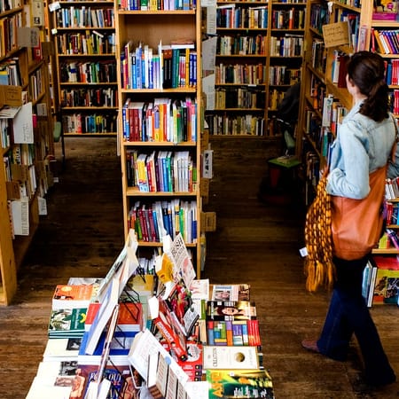 Image of: Yes, San Francisco: We’re still reading paper