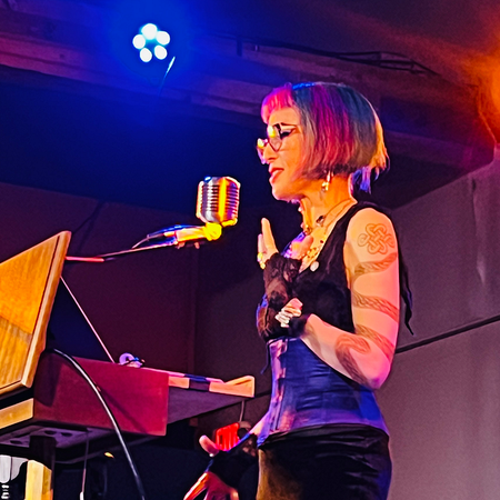 Image of: ‘Odd Salon’ serves up very San Francisco conversations over cocktails