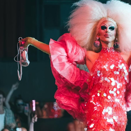 Image of: What to expect from Trixie Mattel’s ‘Solid Pink Disco’
