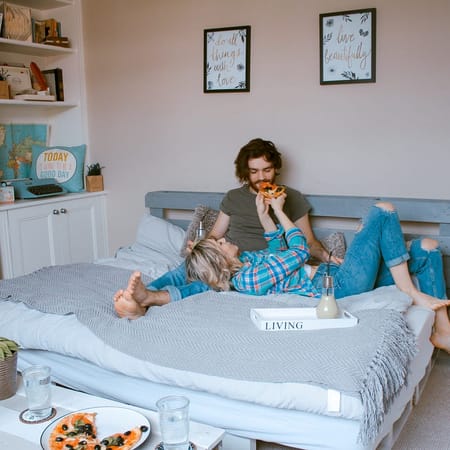 Image of: The (Not So) Curious World of Dating in Your 30s