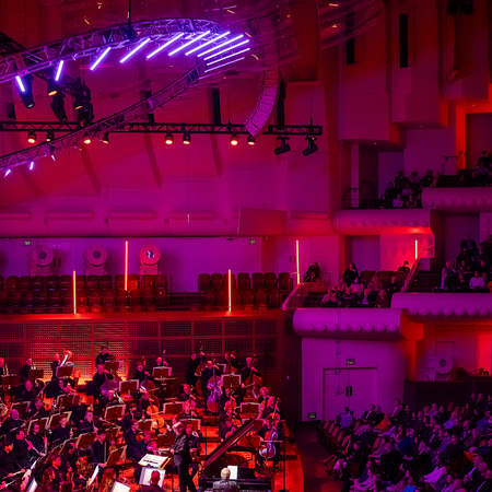 Image of: Scented SF Symphony performance smells like success to me