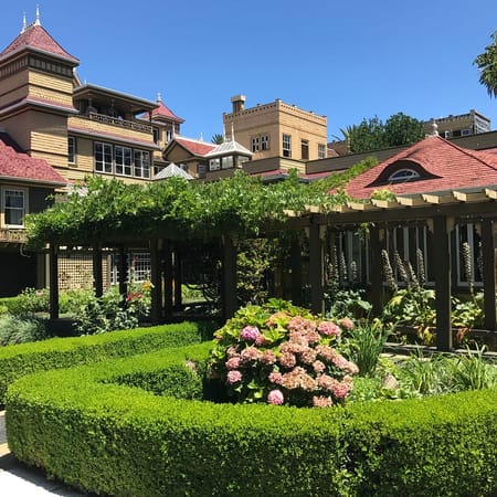 Image of: The Best and Worst Rooms in the Winchester Mystery House to Have Sex in